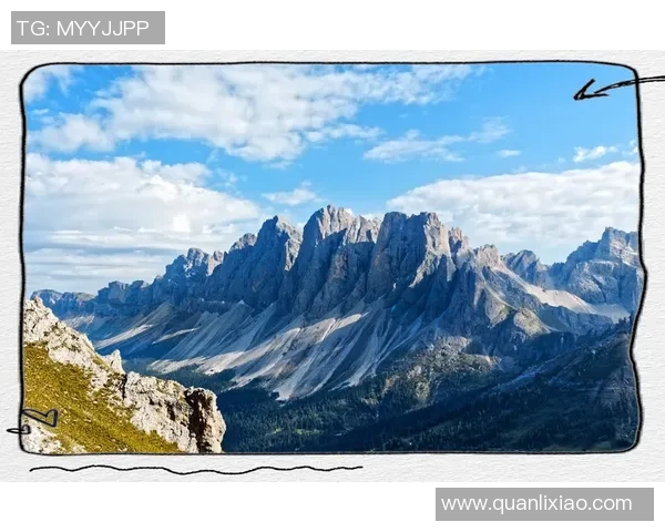 刘娜的攀岩旅程与心灵对话探索人生的高度与深度